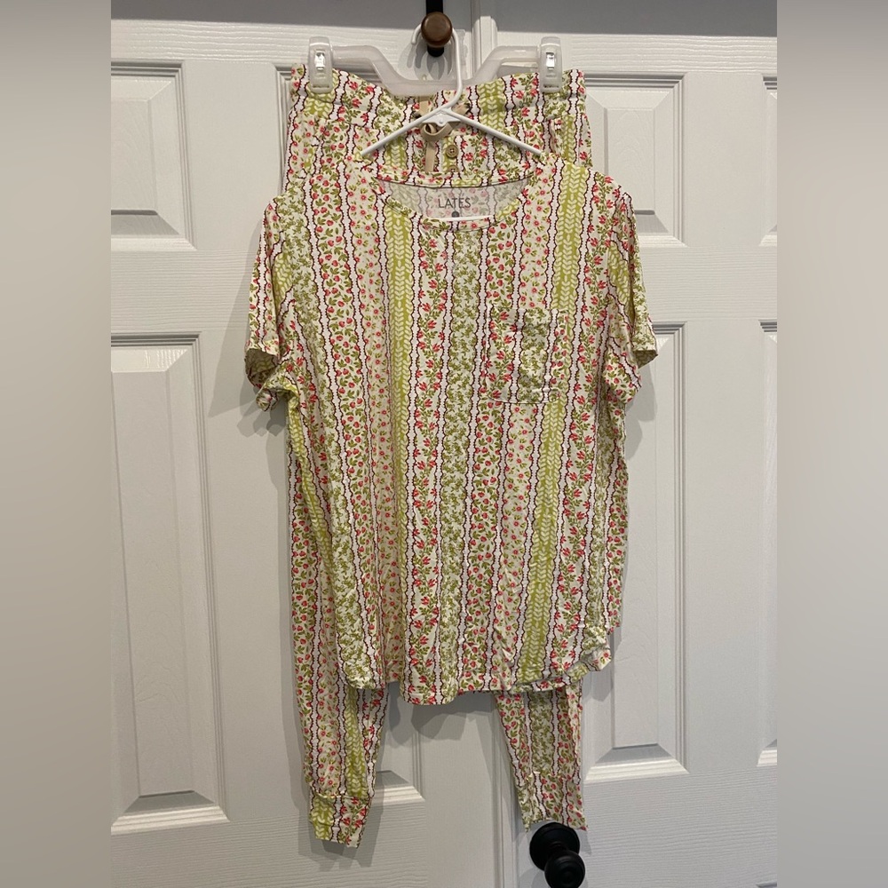 New! Lates by Kate jams pants pajama set size small